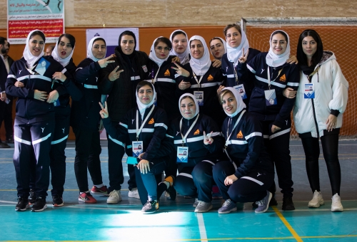 قهرمانی تیم هلدینگ عظام در اولین دوره‌ی مسابقات فوتسال زنان عظام 107