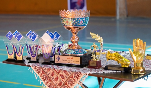 قهرمانی تیم هلدینگ عظام در اولین دوره‌ی مسابقات فوتسال زنان عظام 110
