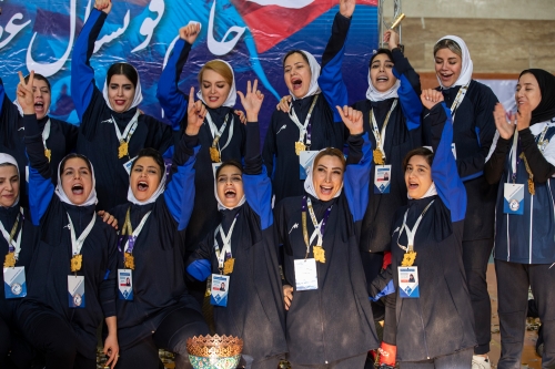 قهرمانی تیم هلدینگ عظام در اولین دوره‌ی مسابقات فوتسال زنان عظام 28