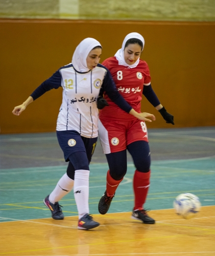 قهرمانی تیم هلدینگ عظام در اولین دوره‌ی مسابقات فوتسال زنان عظام 53
