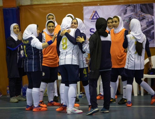 قهرمانی تیم هلدینگ عظام در اولین دوره‌ی مسابقات فوتسال زنان عظام 56