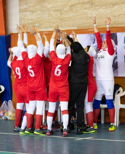 قهرمانی تیم هلدینگ عظام در اولین دوره‌ی مسابقات فوتسال زنان عظام 59