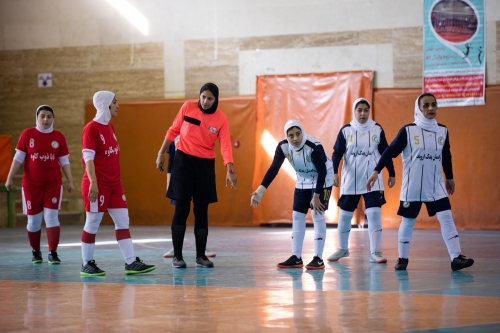 قهرمانی تیم هلدینگ عظام در اولین دوره‌ی مسابقات فوتسال زنان عظام 70