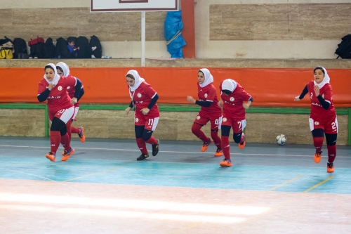 قهرمانی تیم هلدینگ عظام در اولین دوره‌ی مسابقات فوتسال زنان عظام 86