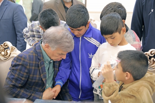 حضور عباس ایروانی در افتتاح پروژه های مسئولیت اجتماعی عظام 74