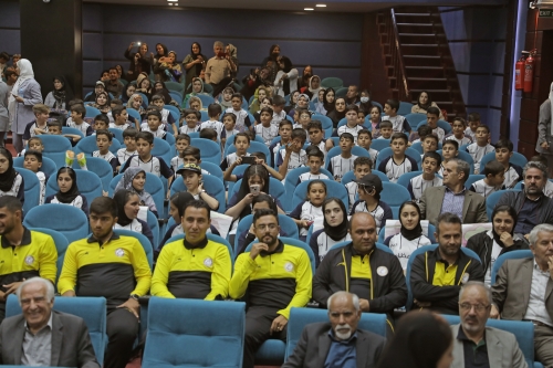 حضور عباس ایروانی در افتتاح پروژه های مسئولیت اجتماعی عظام 90