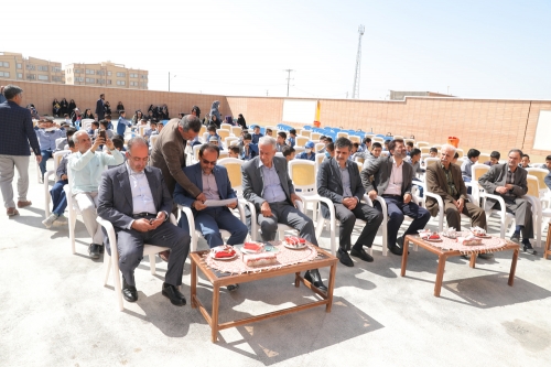 افتتاح مدرسه مهر عظام در نایین 4