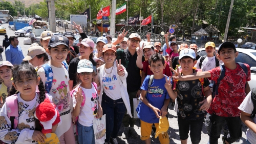 برگزاری رادیو عظام خانواده برای فرزندان کارکنان پیستون 89
