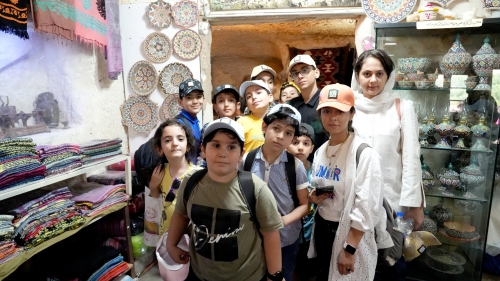 برگزاری رادیو عظام خانواده برای فرزندان کارکنان پیستون 92