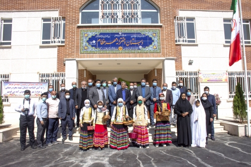 افتتاح مدرسه مهر عظام در شهرستان تاکستان 9