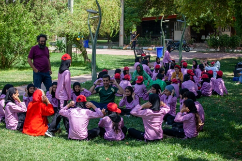 رادیو عظام مدرسه در جشنواره مهر عظام دختران 77
