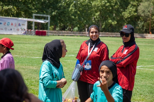 رادیو عظام مدرسه در جشنواره مهر عظام دختران 86