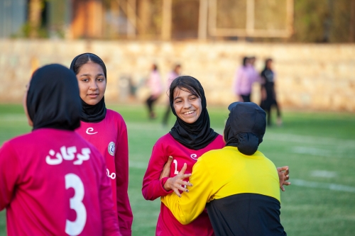 رادیو عظام مدرسه در جشنواره مهر عظام دختران 105