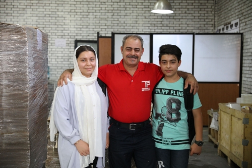 رادیو عظام مدرسه در رادمان و نشان 74