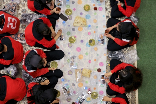 حضور اعضای کانون مهر عظام اسلامشهر در مراسم افطاری هلدینگ عظام 73