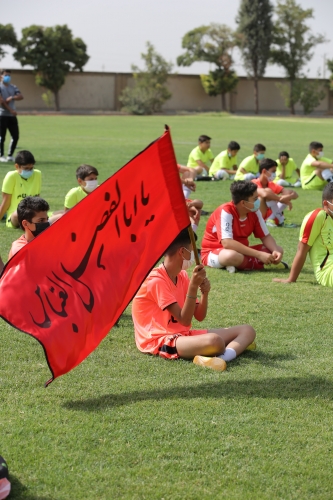 حضور عباس ایروانی در آکادمی فوتبال مهر عظام اسلام‌شهر 13
