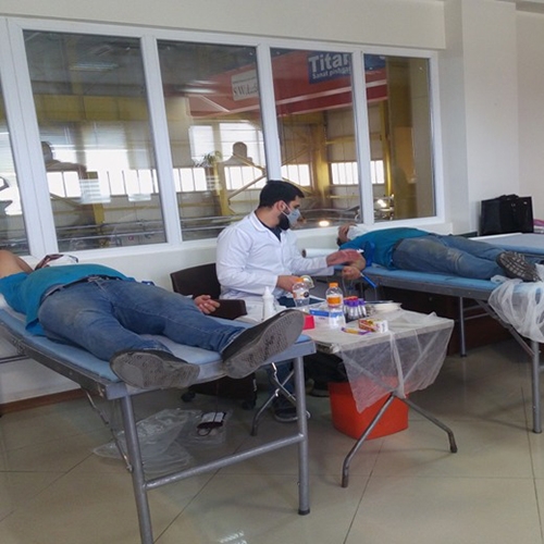مشارکت چشمگیر پرسنل سازه پویش در مراسم اهدای خون