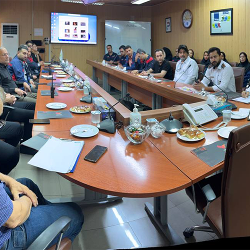 برگزاری مانور اطفا حریق با فن آوری CAFS جهت آمادگی تیم واکنش سریع شرکت فرآوری و ساخت
