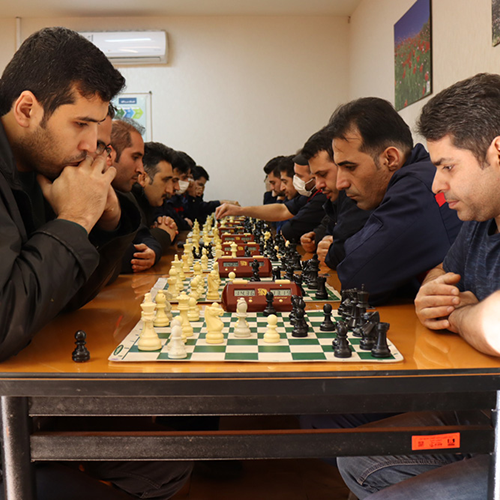 برگزاری مسابقه‌ی شطرنج در شرکت فرآوری و ساخت
