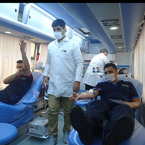 مشارکت پرسنل شرکت‌های گروه تعلیق و انتقال قدرت در هفته اهدای خون