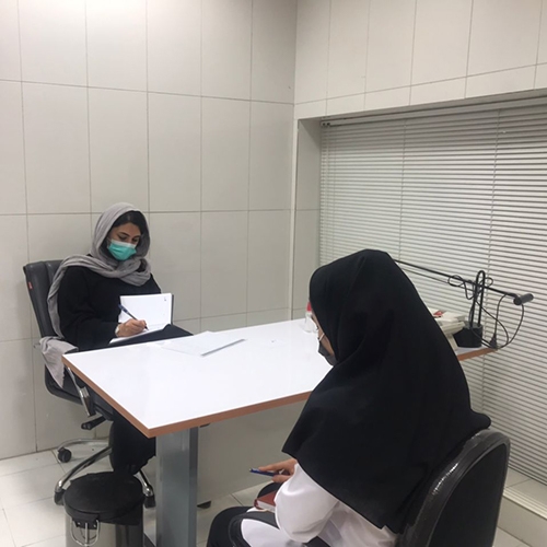 حضور روانشناس در استام صنعت برای پرسنل