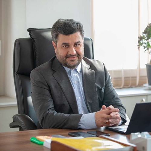جایی برای حل مشکلات حقوقی خانوادهی بزرگ عظام